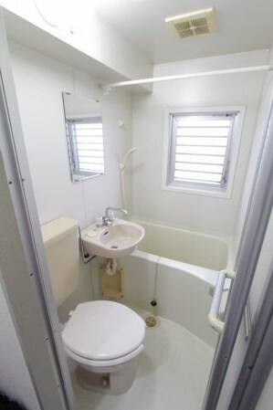 鳴海ビルの物件内観写真